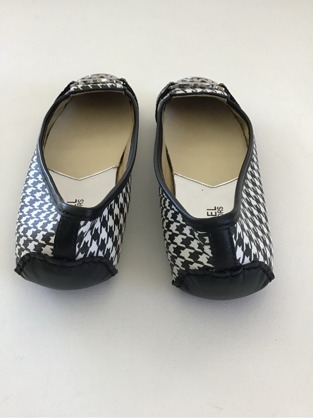Michael Kors Fulton Moc Flats Black White Houndstooth Logo Ballet Shoes Size 8M - Picture 6 of 10